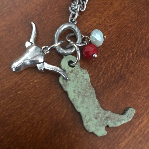 NWOT Necklace - Picture 2 of 3